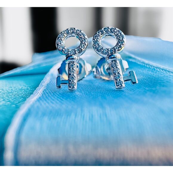 RARE Tiffany & Co. Diamond Key Earrings in 18k White Gold - Picture 2 of 11